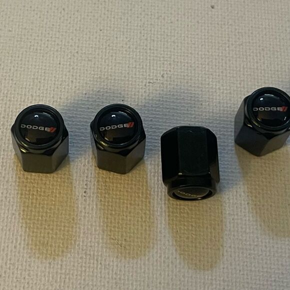 Dodge Logo Valve Stem Caps in Black Set of 4 NWT - Picture 2 of 5